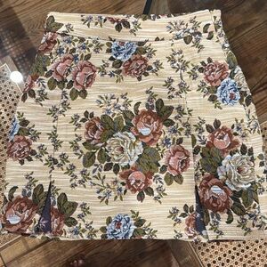 Missguided floral mini skirt